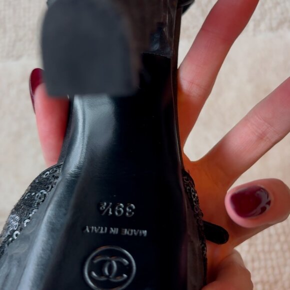 Chanel Sequin Platform Pumps with Ridged Heels - Picture 7 of 7